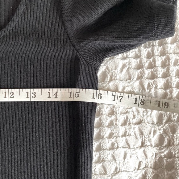 Old Navy Black Rib-Knit Midi Shift Dress M | Stretch Jersey, Short Sleeve - Picture 8 of 11